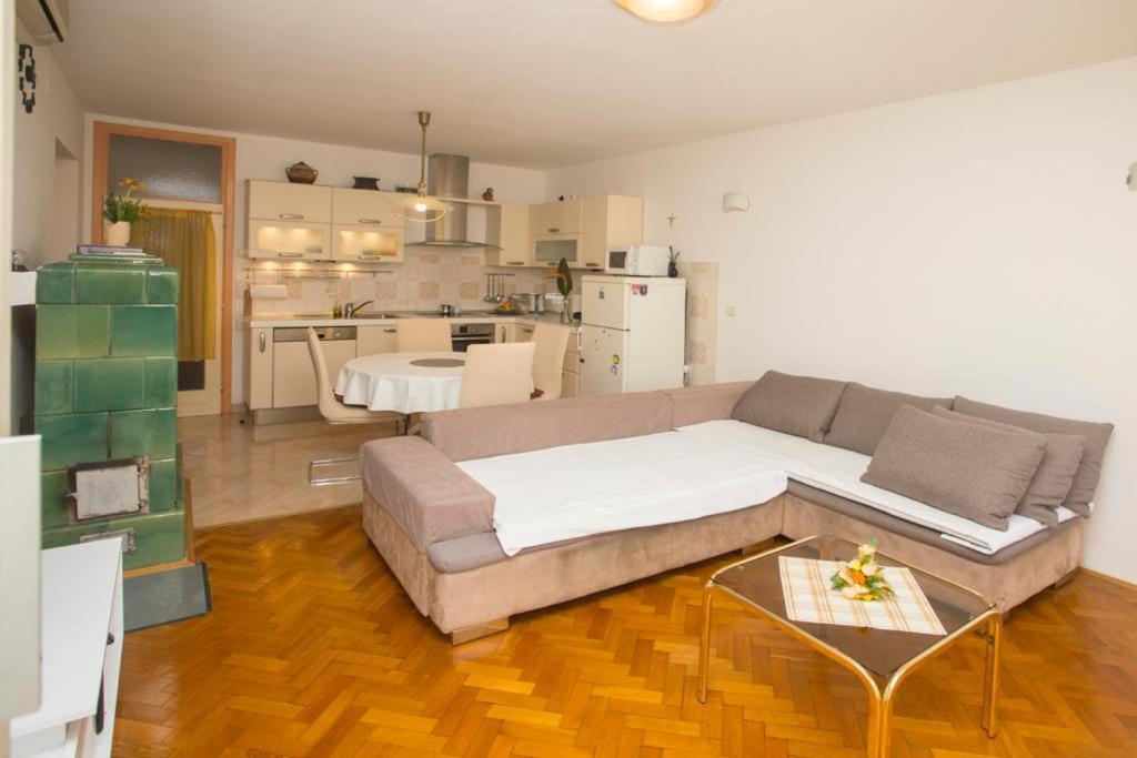 Apartments Orsula Split Exterior foto